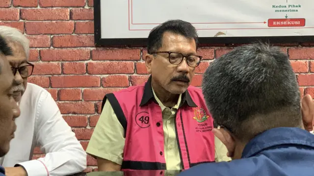 Zarof Ricar Jalani Sidang Perdana Kasus Suap