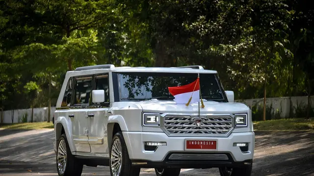 Viral Mobil Maung Prabowo Isi BBM di SPBU Shell