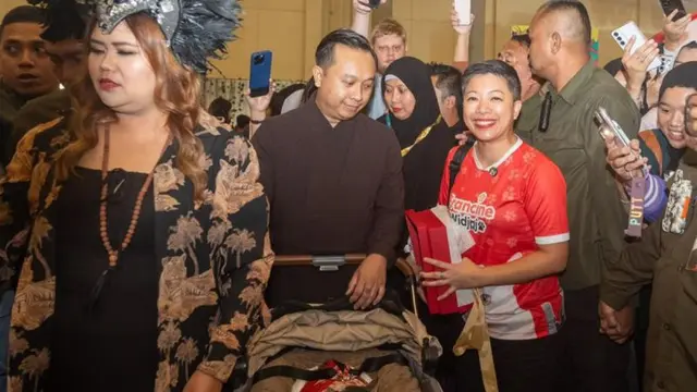 Anggota DPRD Ini Menangkan Lelang Baju Kucing Presiden Prabowo