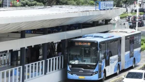 Transjakarta Hentikan Seluruh Layanan pada Sabtu Pagi Ini