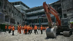Sebelum Dibangun Ulang Pakai APBN