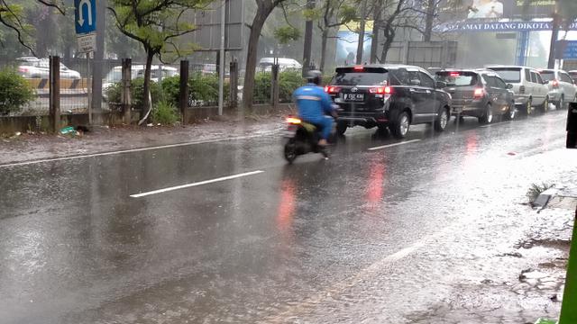 BMKG Imbau Warga Jabar Waspada Cuaca Ekstrem